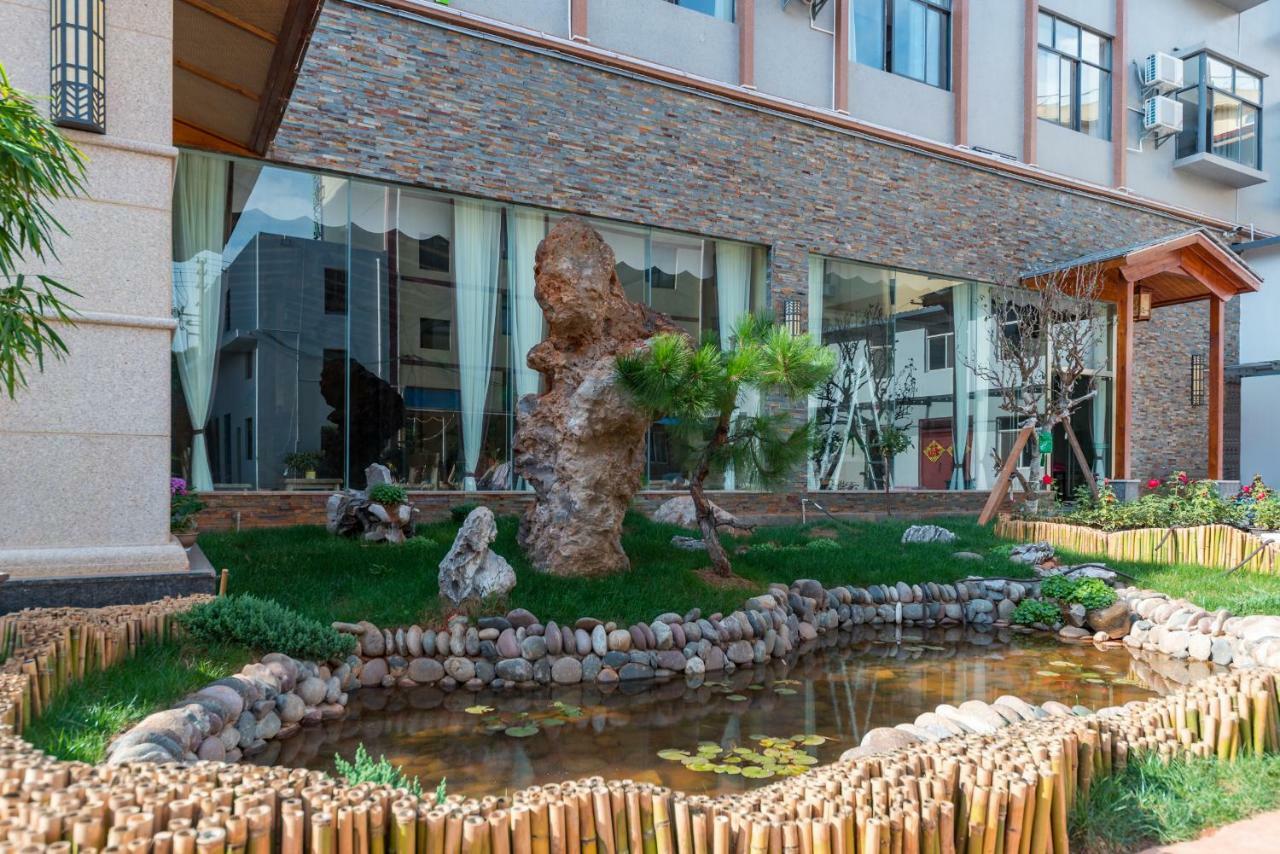Yunxianju Tea Culture Theme Hotel Куньмін Екстер'єр фото