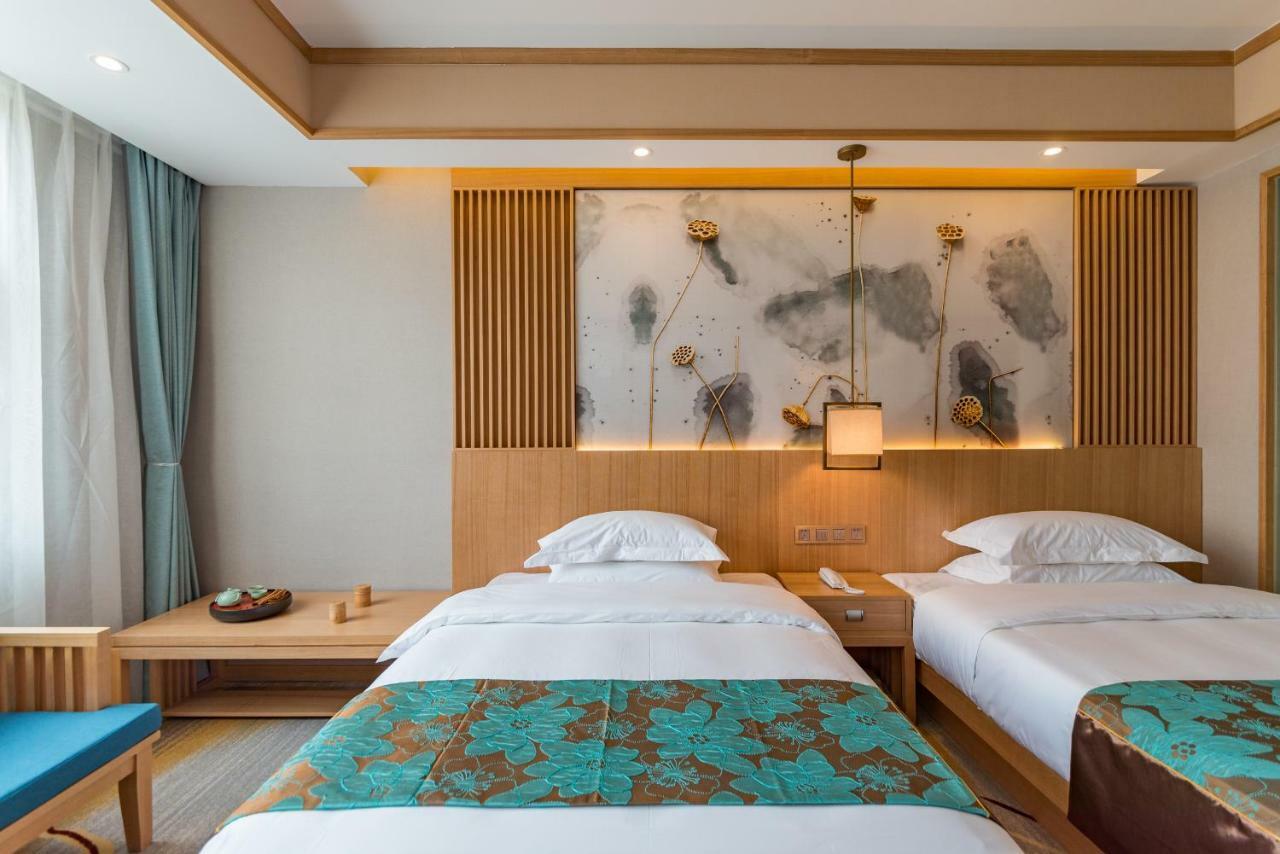 Yunxianju Tea Culture Theme Hotel Куньмін Екстер'єр фото
