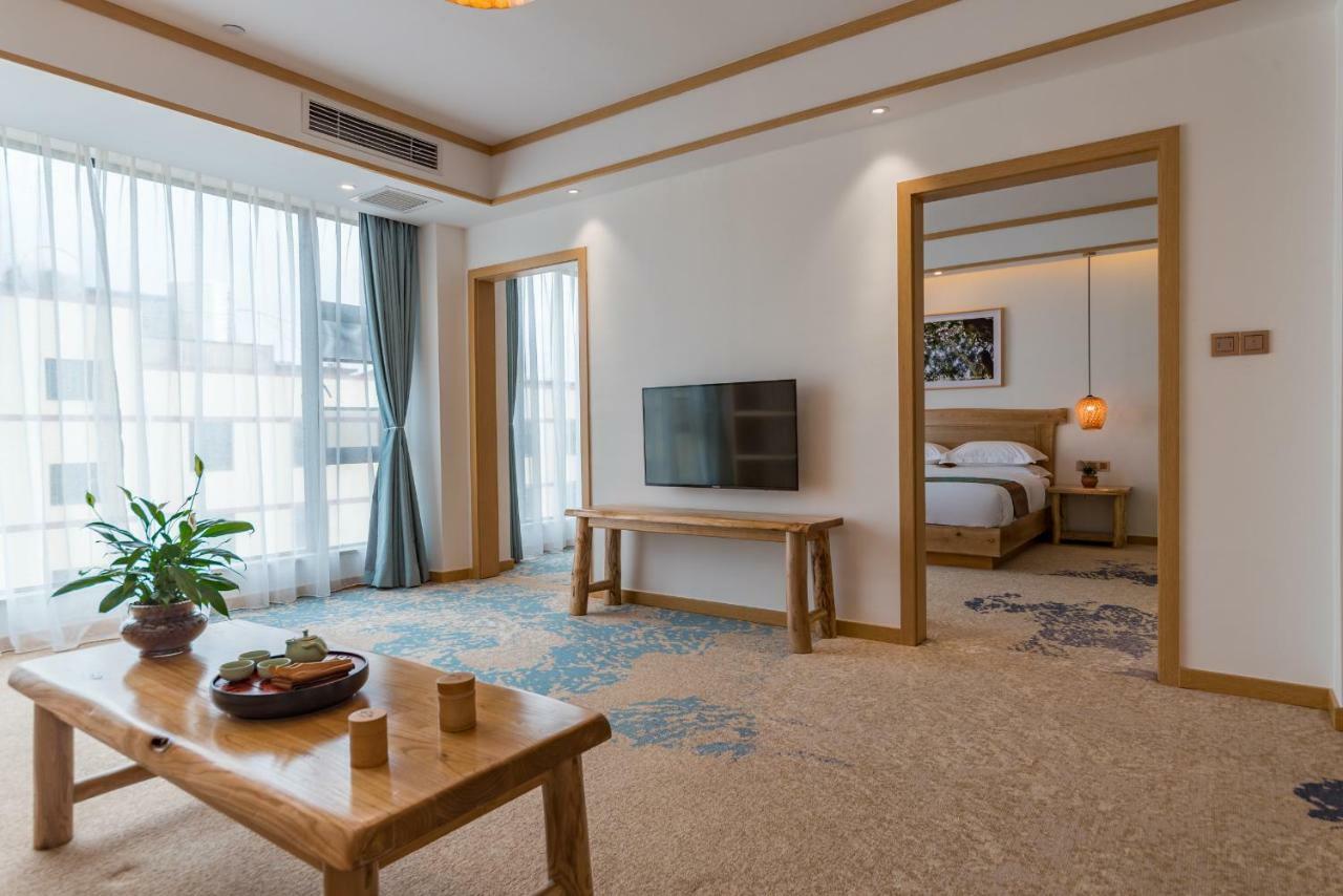 Yunxianju Tea Culture Theme Hotel Куньмін Екстер'єр фото