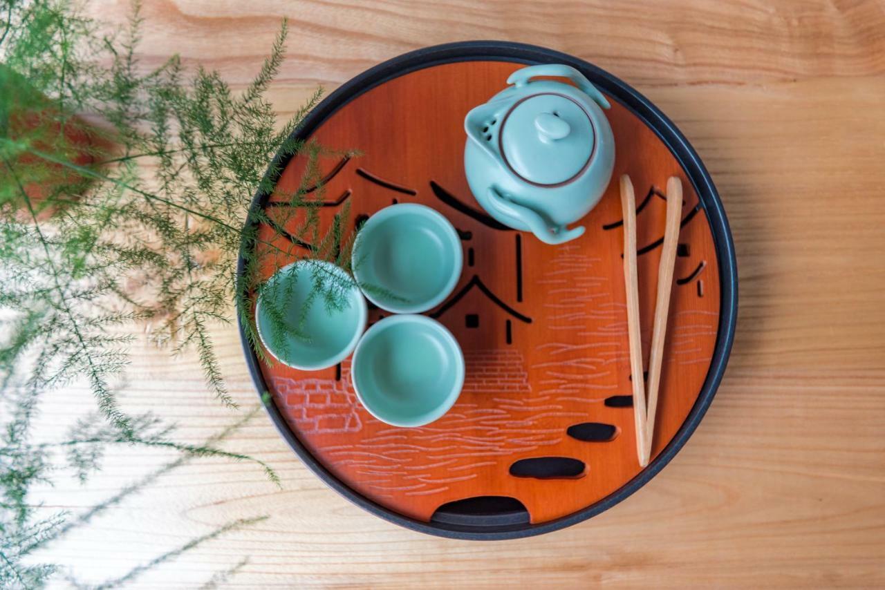 Yunxianju Tea Culture Theme Hotel Куньмін Екстер'єр фото