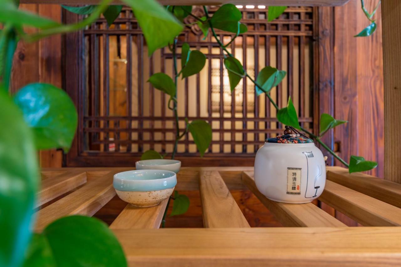 Yunxianju Tea Culture Theme Hotel Куньмін Екстер'єр фото