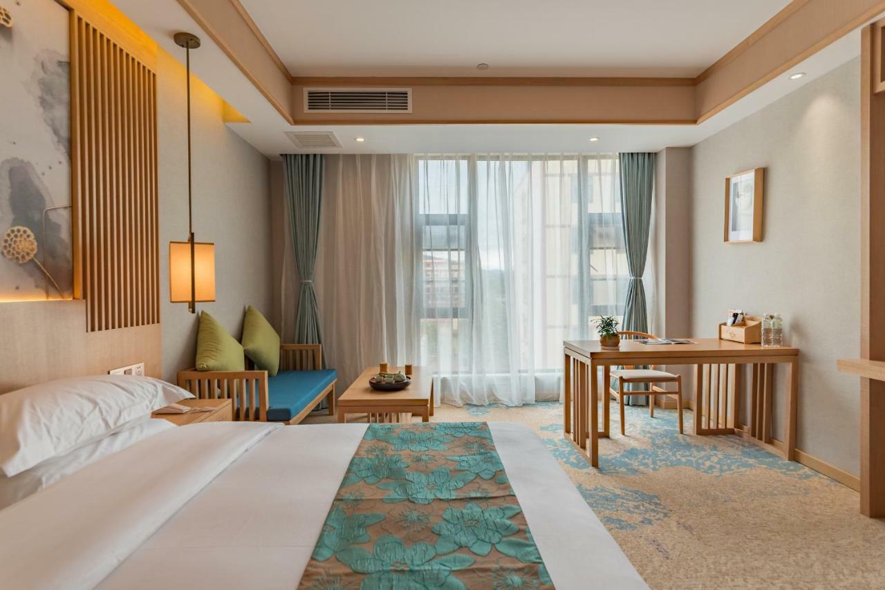 Yunxianju Tea Culture Theme Hotel Куньмін Екстер'єр фото